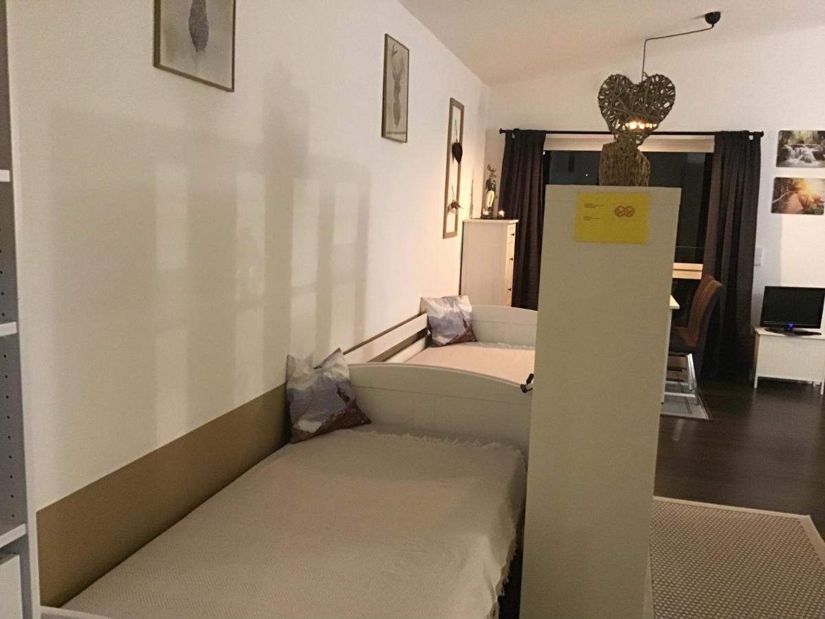 Private Zimmervermietung "Appartement Rosi" Reisbach Buitenkant foto