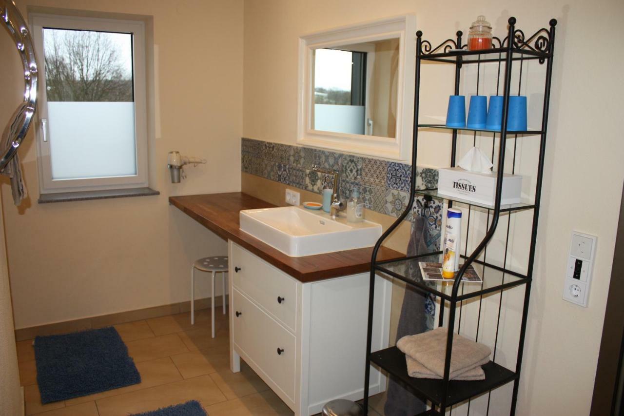 Private Zimmervermietung "Appartement Rosi" Reisbach Buitenkant foto